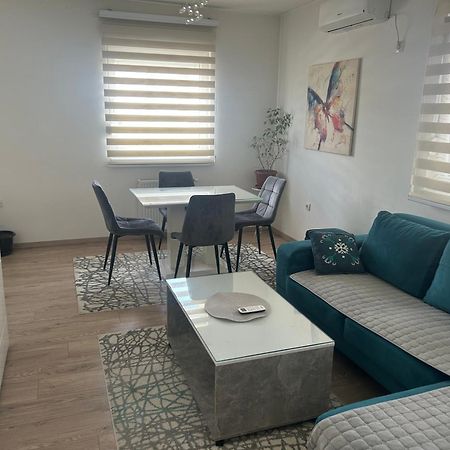 Apartman Vrbas Sa Podzemnom Garazom Banja Luka Bagian luar foto